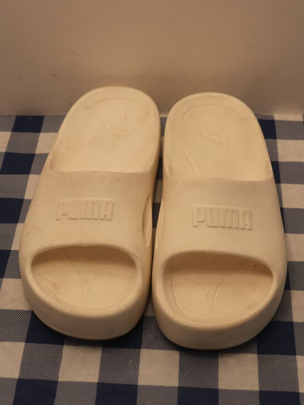 Puma Women's Rubber Sandals White Size 9
